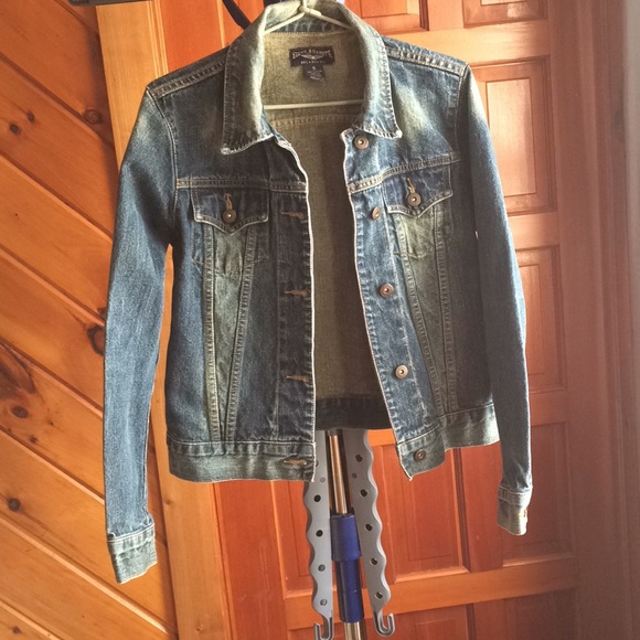 Jean Jacket - Picture 1 of 2
